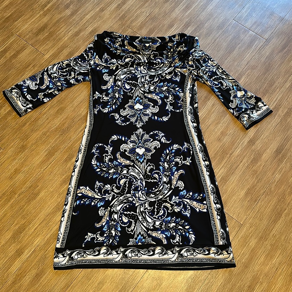 Beautiful WHBM dress